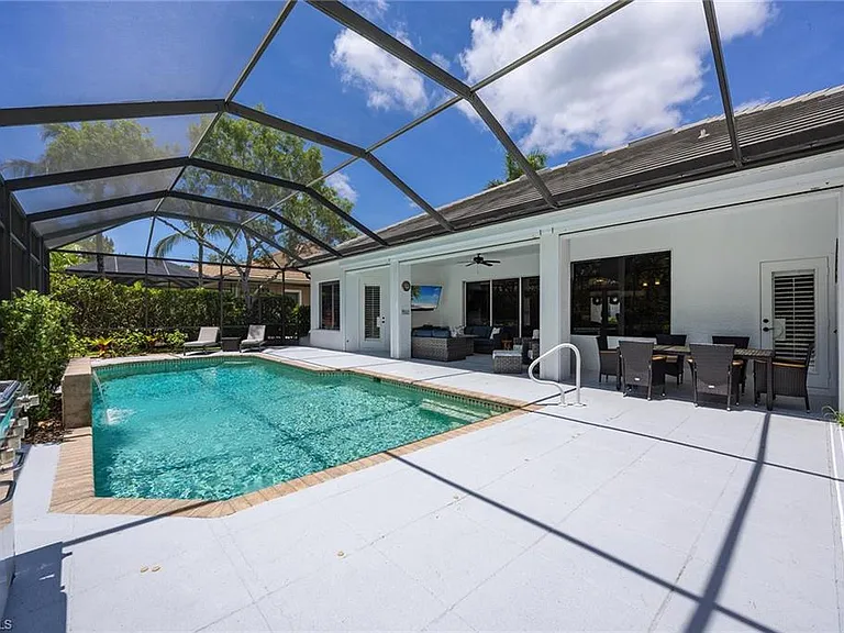 7673 Mulberry Ln — Photo 32