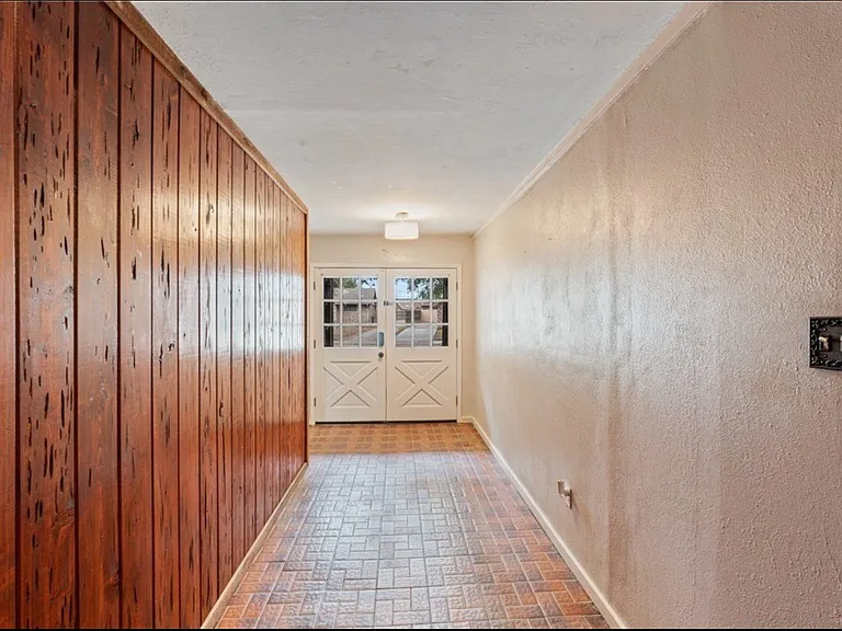 9313 Evening Star Ln — Photo 8