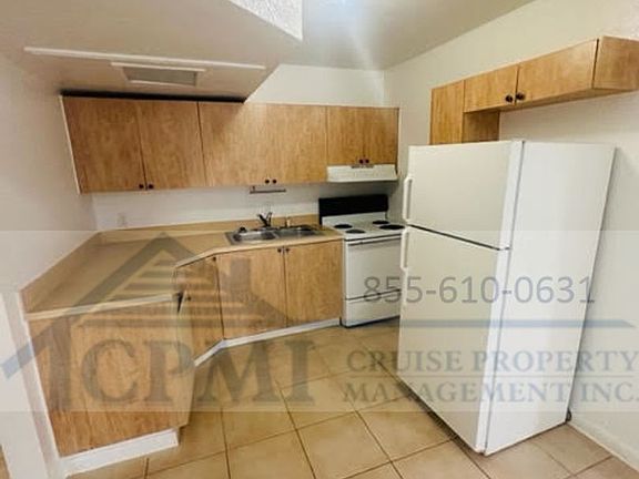 3rd image of 714 Latona Ave APT 1