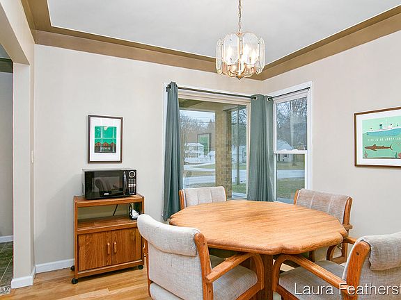 5th image of 1023 Westmoor Dr NW