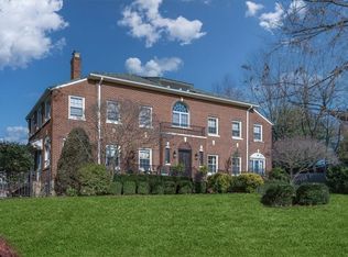 240 Broadview Ave, New Rochelle, NY 10804