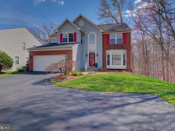 13124 Kinnicutt Dr, Woodbridge, VA 22192