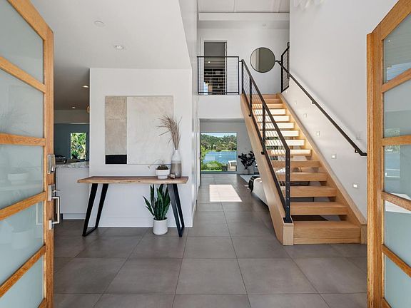 3rd image of 27 Lagoon Rd