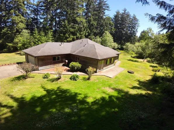 1511 Blackwell Ln, Crescent City, CA 95531