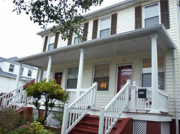 34 Alice St, East Providence, RI 02914