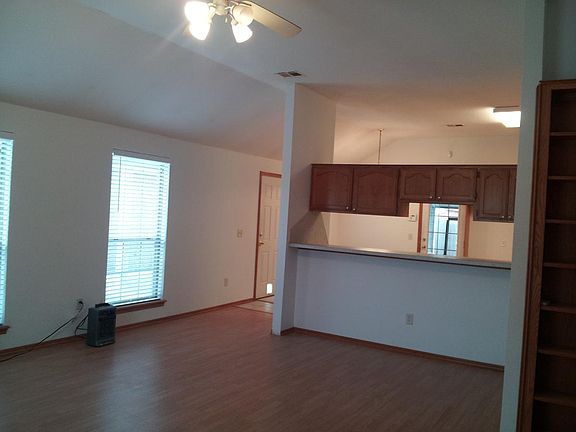 Living & dining area