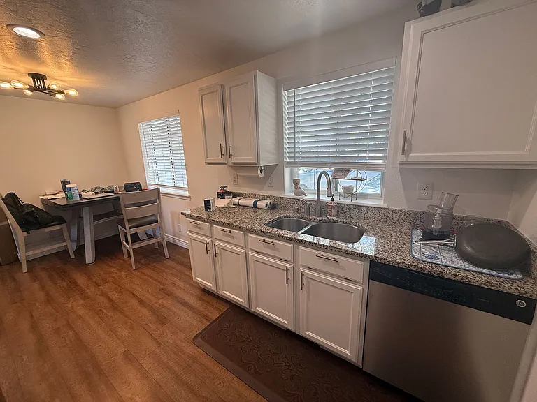 2486 E Mendota Dr — Photo 1