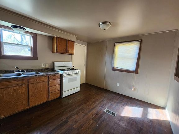 5th image of 31 McKinley Ave