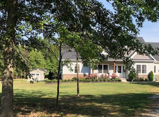 100 Ashley Ln, Pataskala, OH 43062