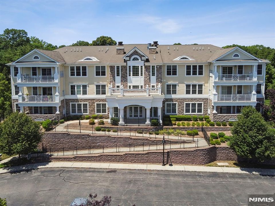 1st image of 901 Four Seasons Ln
