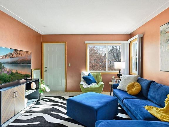 4th image of 3821 42nd Ave S #1