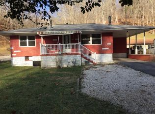 1716 Sugar Creek Dr, Charleston, WV 25387