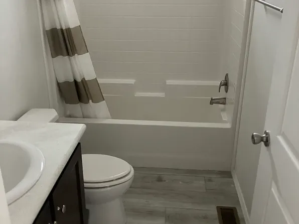 4428A Lake Rd, Clayton, WA 99110