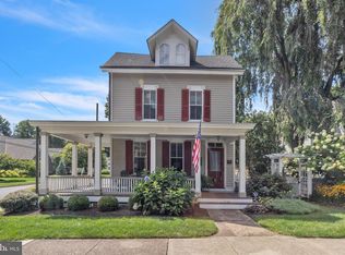 130 S Chancellor St, Newtown, PA 18940