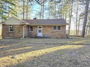 W12194 Greenwood Rd, Hancock, WI 54943