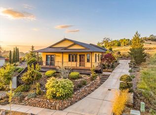 4351 Vista Pointe Dr, Medford, OR 97504
