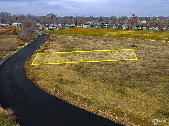3rd image of 3 Valley Road NE #3
