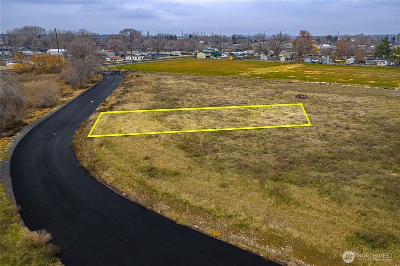 4th image of 3 Valley Road NE #3