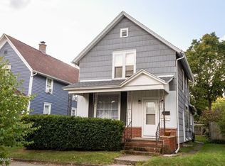 930 Harrison Ave, Saint Joseph, MI 49085