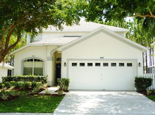 624 Oxford Dr, Davenport, FL 33897