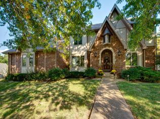 1424 S Summer Pl, Springfield, MO 65809