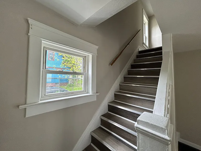 109 Kent Ct — Photo 32