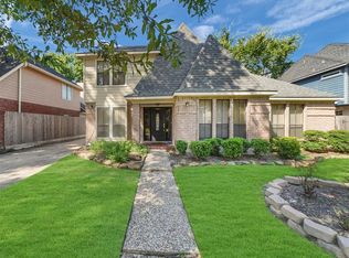 11738 Wickchester Ln, Houston, TX 77043