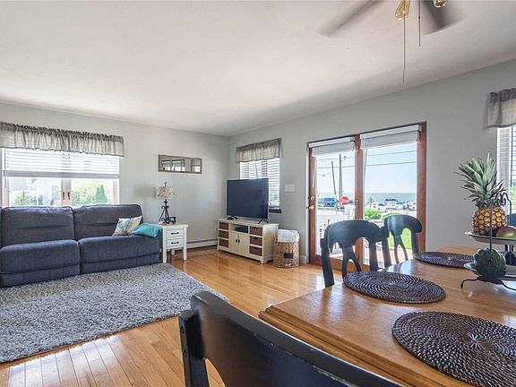 4th image of 5 Westminster Dr