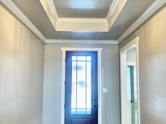 2nd image of 4057 Caroline Ln