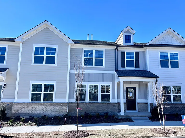 303 Parker Station Ave — Photo 1