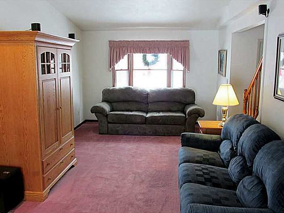 4th image of 550 Shumaker Dr