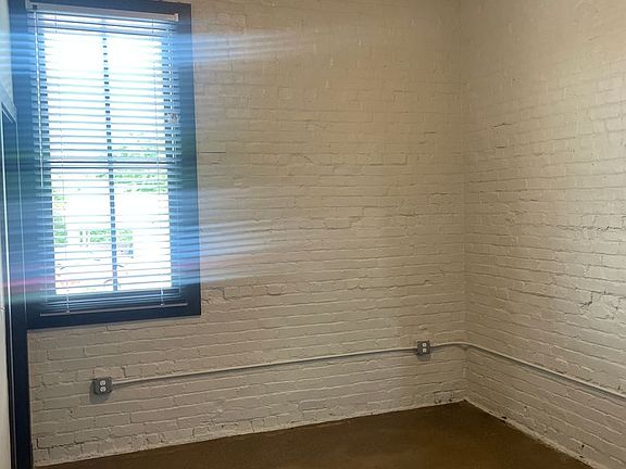 5th image of 19318 Main St #116