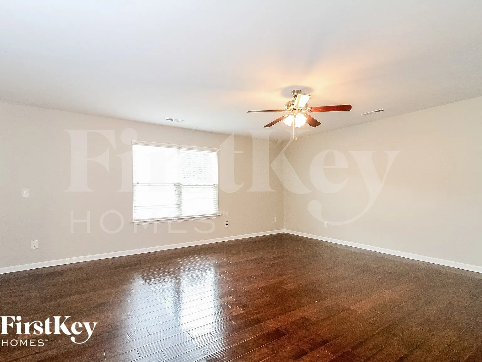 4 bed, 2.5 bath, 2907 sqft, $2,410 — Photo 4