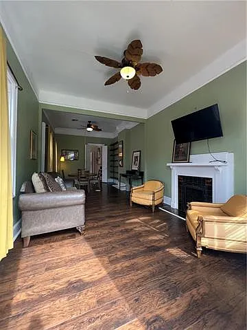 2 bed, 1.0 bath, 1600 sqft, $1,400 — Photo 2