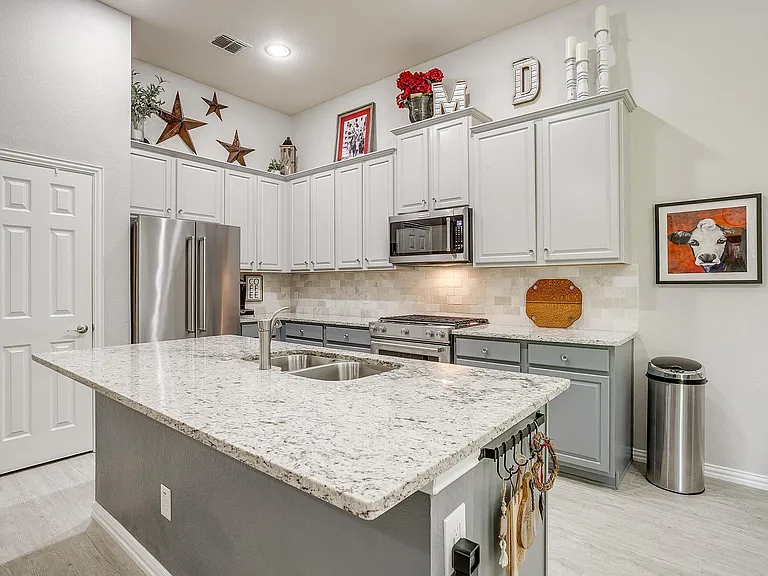 709 Scenic Ranch Cir — Photo 17