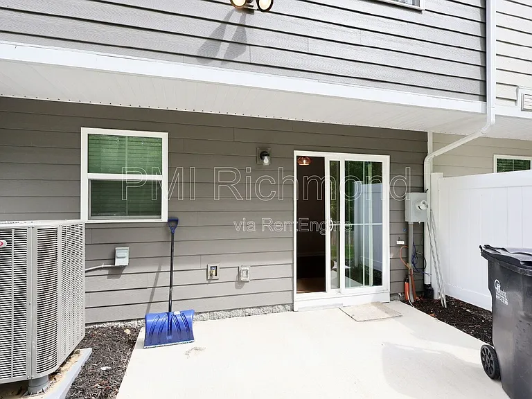 1240 Canterbury Ridge Rd — Photo 25