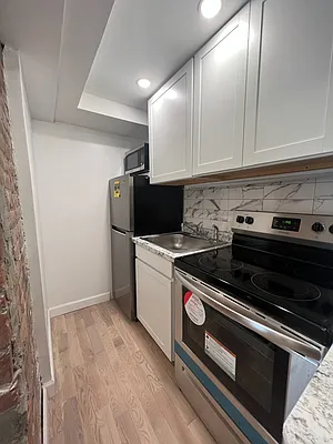 Rented by Compass | media 21