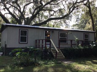 108 Sandy Beach Ln, Hawthorne, FL 32640