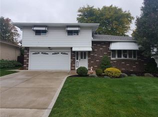 3110 Arrow Ln, Parma, OH