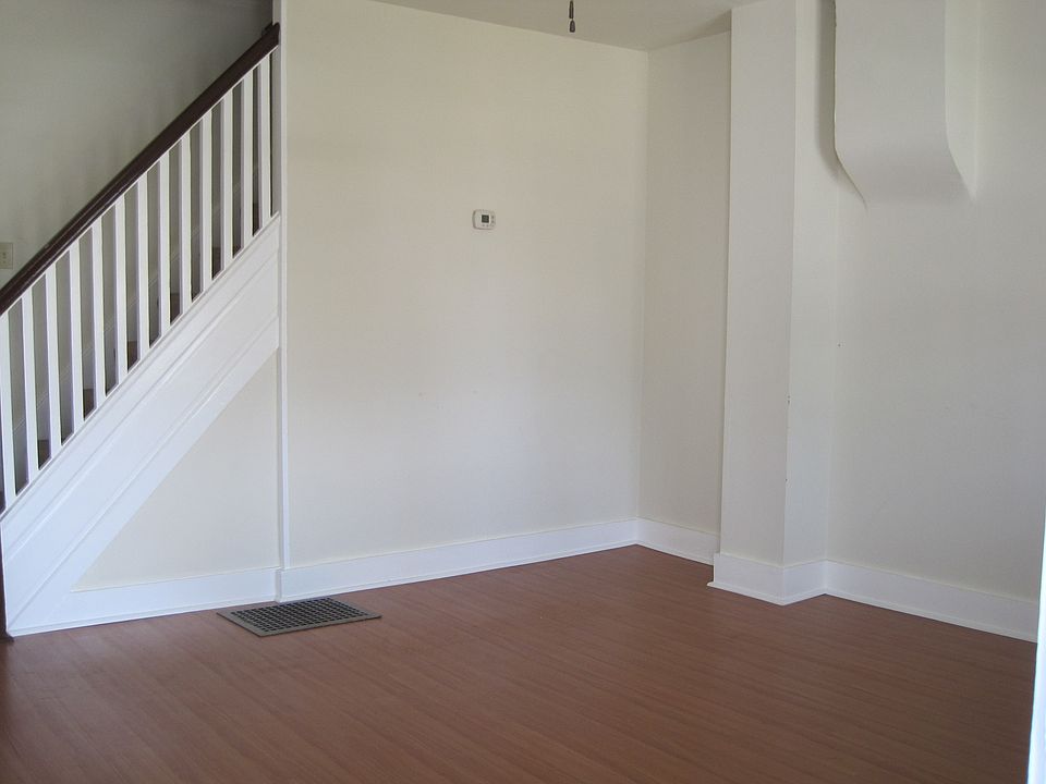 Living room with ceiling fan