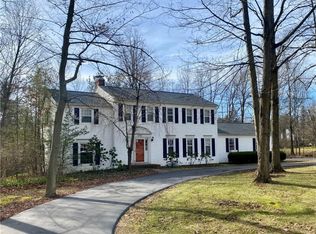 1542 Groton Dr, Hudson, OH