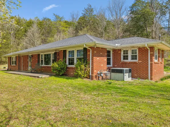 1649 Granville Hwy, Gainesboro, TN 38562