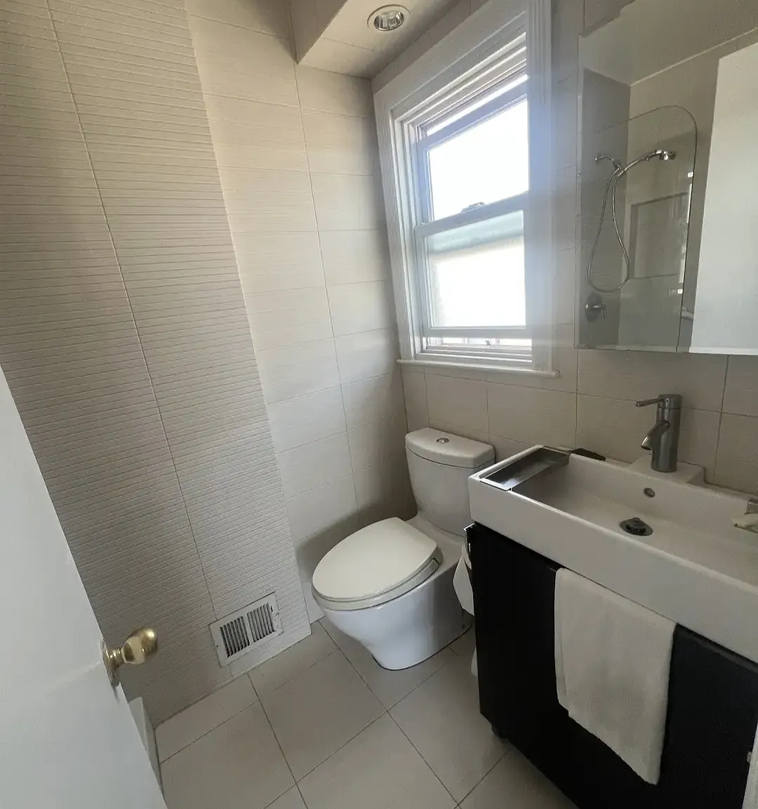 3 bed, $3,400 — Photo 1