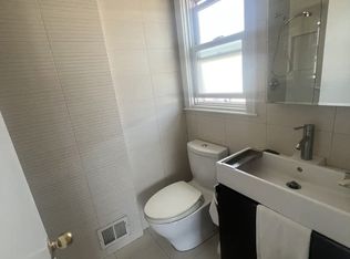 15XX 208th Pl, Bayside, NY 11360