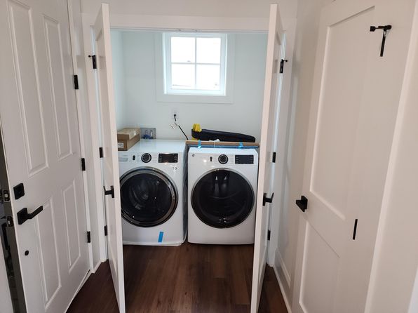 charleston-south-carolina-441874038 picture