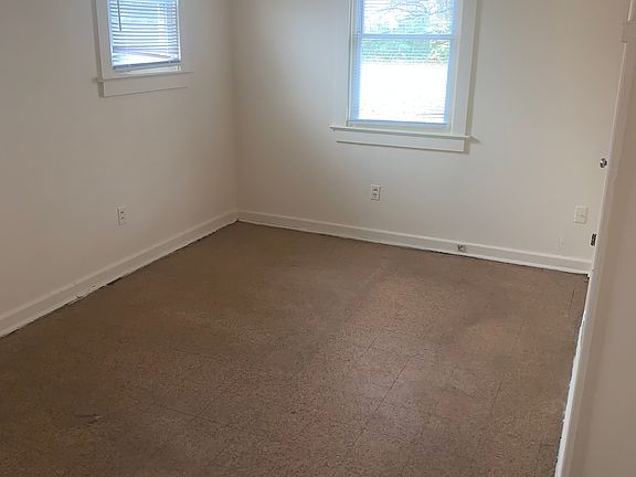 3rd image of 2708 Rosalee Dr