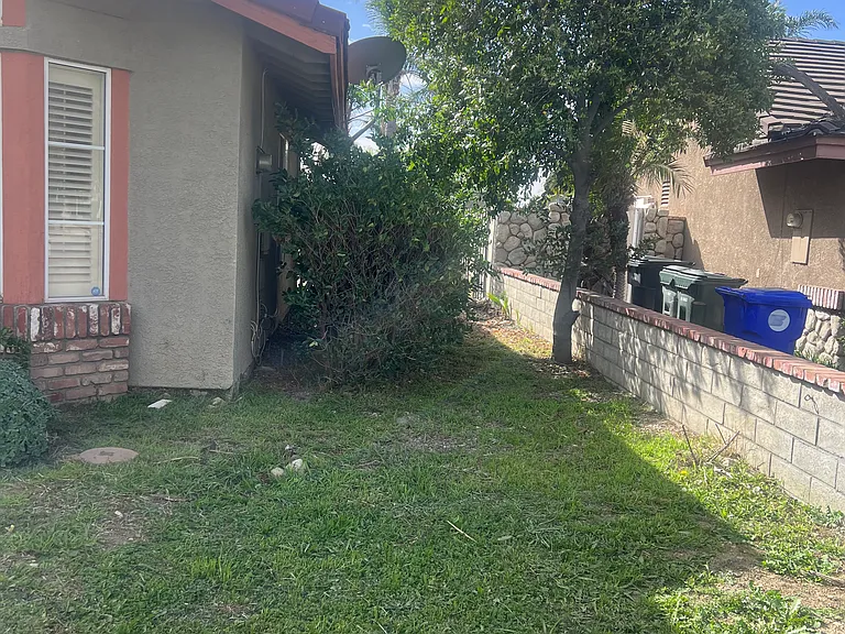 side yard