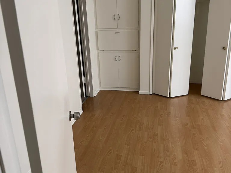 136 S Jackson St #8 — Photo 7