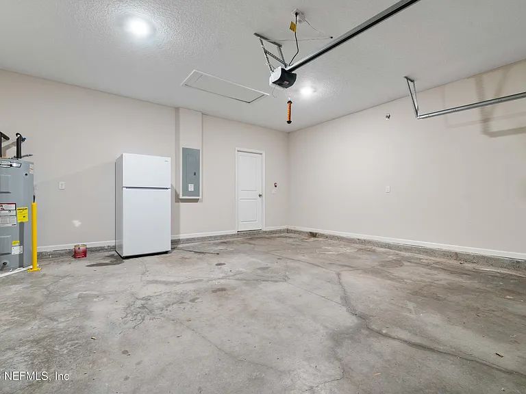 5556 Kellar Cir — Photo 22