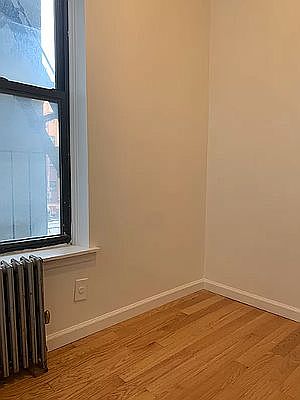 5th image of 80 Mulberry St APT 14